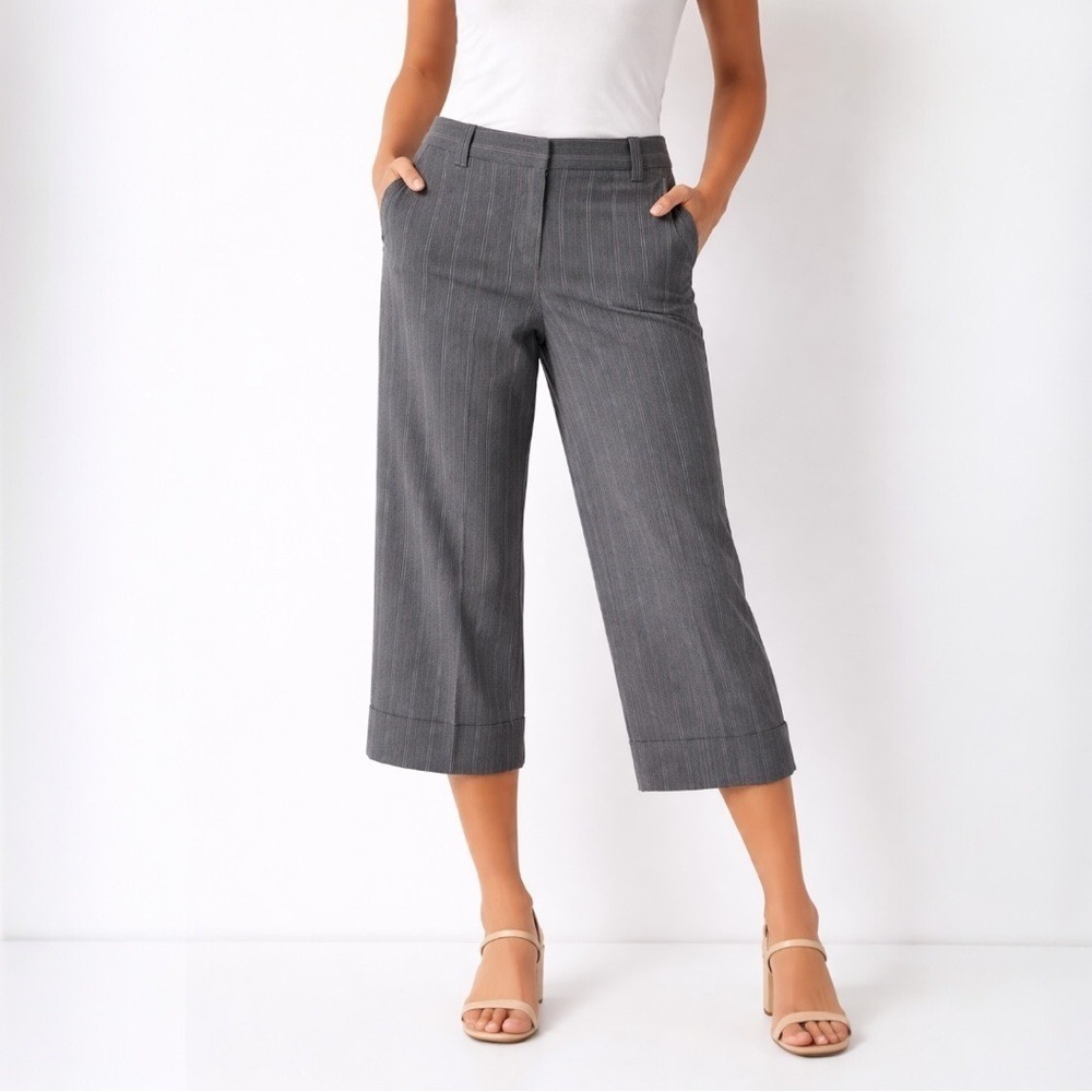 LARRY LEVINE Wide Leg Cropped Gray Trouser, White & Pink Pinstripes, Size 14